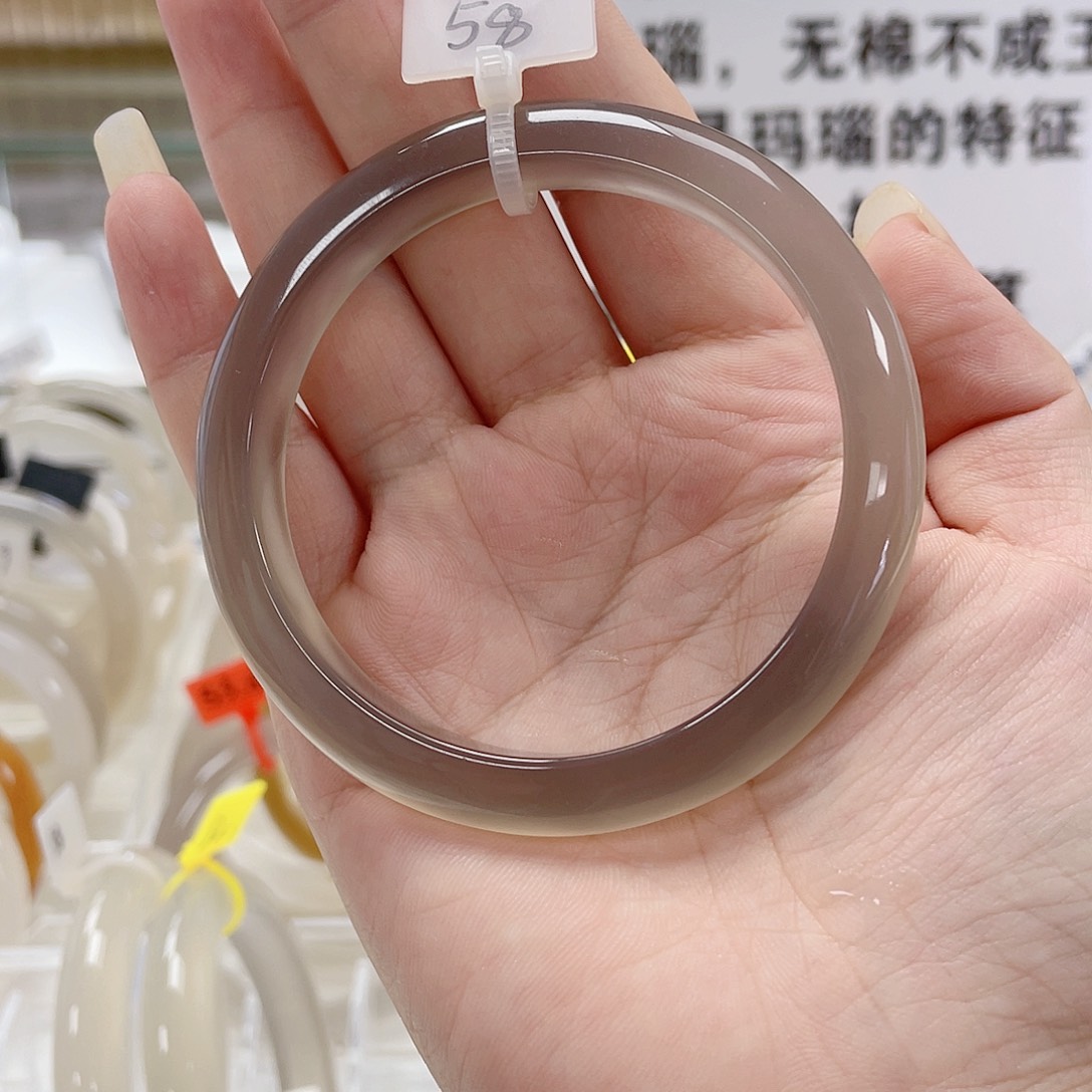 玛瑙/玉髓手镯未镶嵌