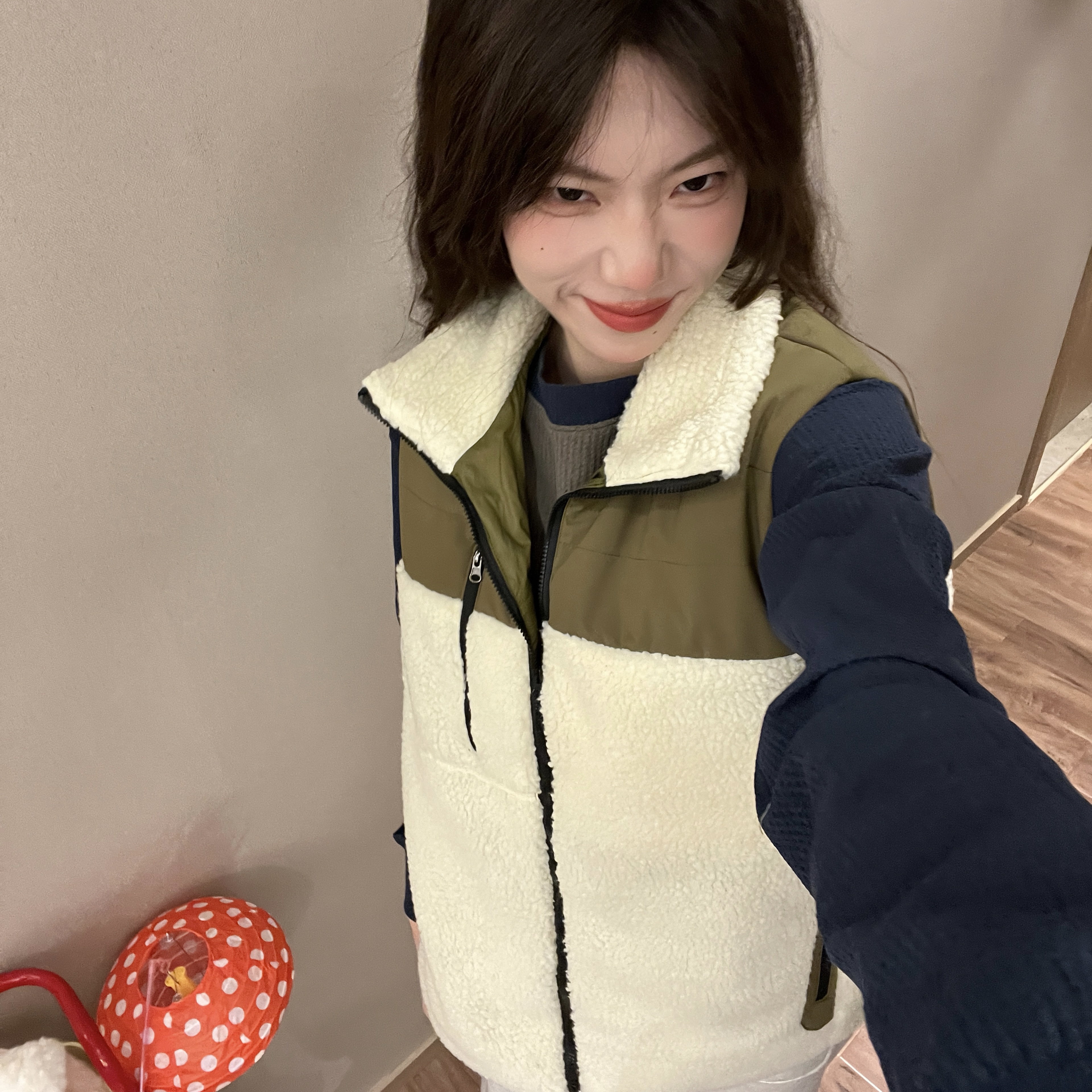 MIN SAN JIN仿羊羔毛情侣款百搭棉马甲RR-R017CS