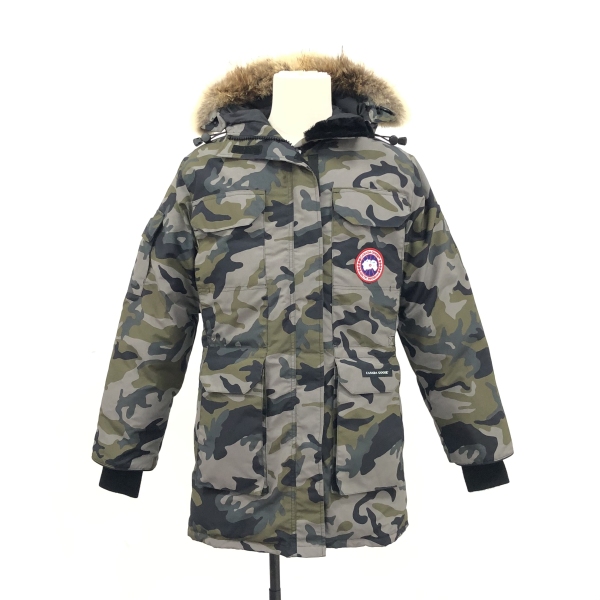 妃鱼/加拿大鹅/聚酯纤维/羽绒服/95新/市场价13200/桐1222