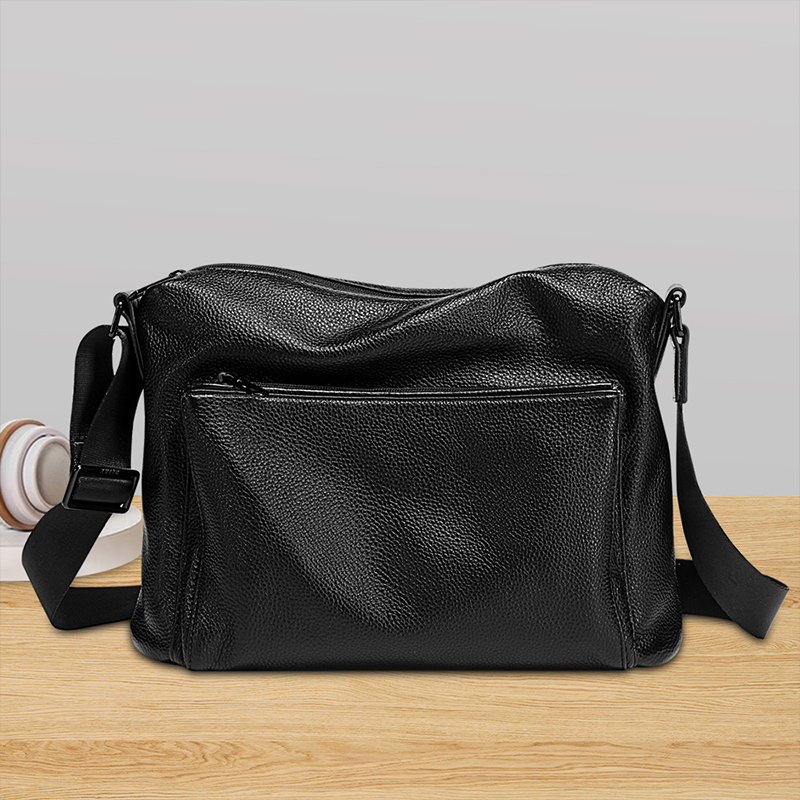 男士皮包斜挎包包真皮包男款商务大容量单肩包新款头层牛皮男包