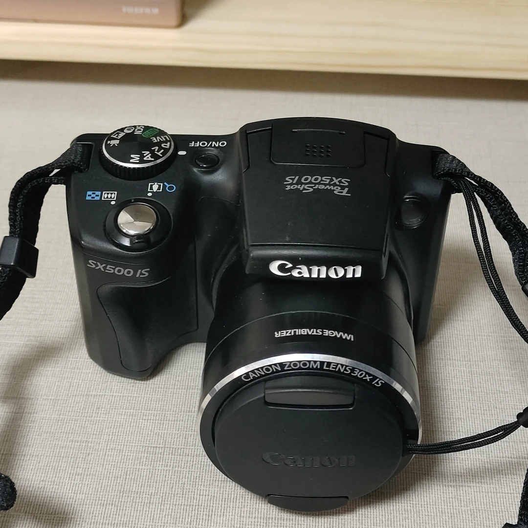 99新 Canon/佳能 SX500is 1600w像素30倍光变 拍下No退换 配件全