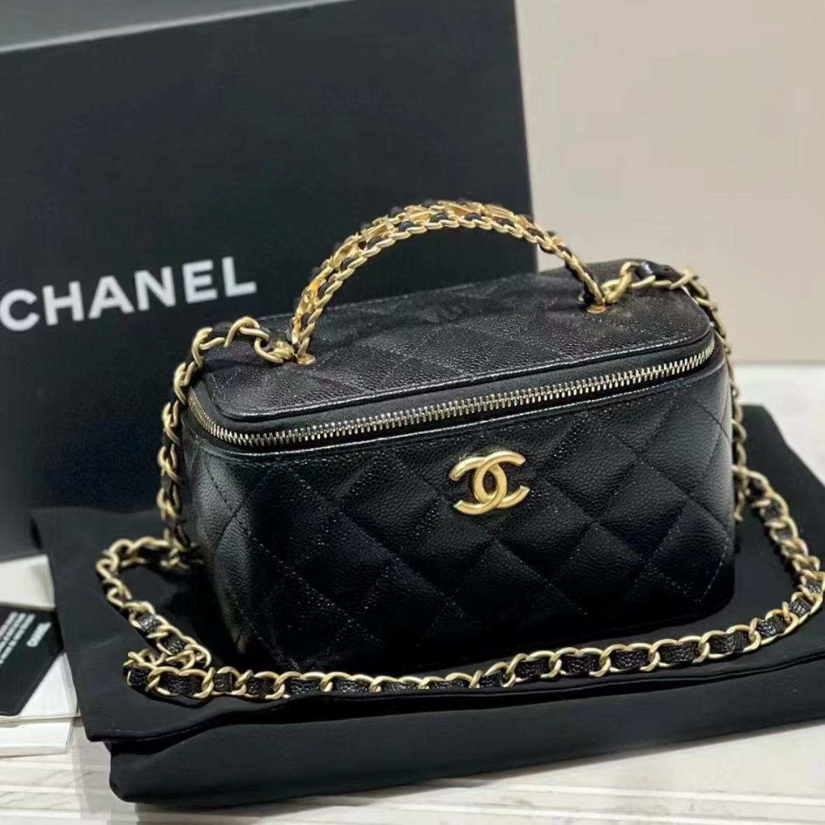 99新 Chanel/香奈儿 22s镂空手柄长盒子黑金荔枝牛皮/98928838