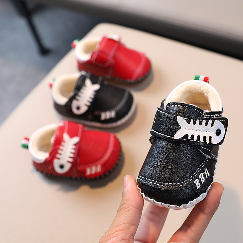 一件代发秋冬季新生婴儿鞋子软底0-2岁宝宝学步鞋加绒加厚棉鞋