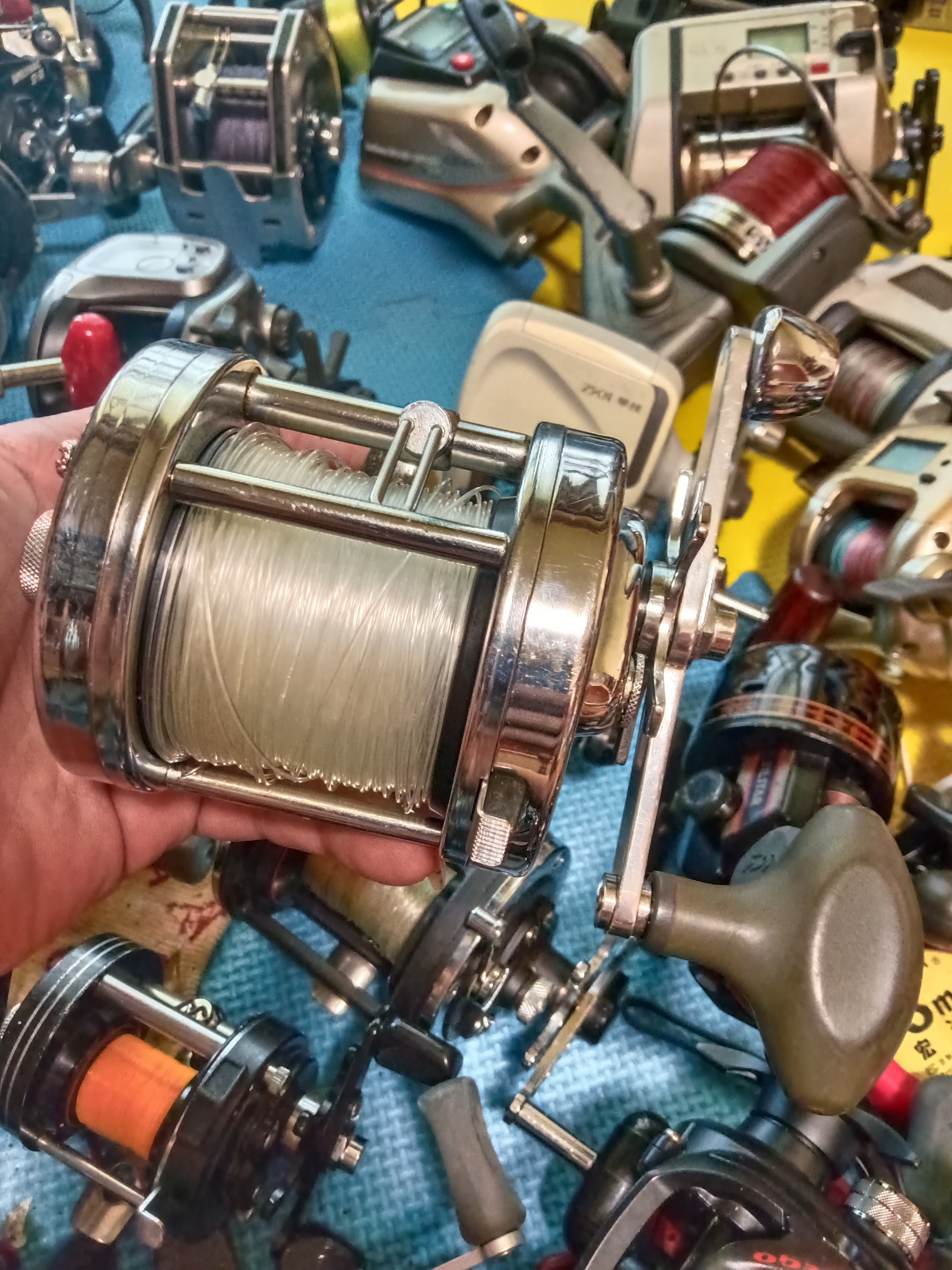 ABU9000CL可视锚鱼轮