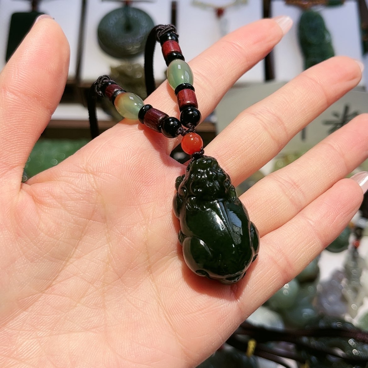 【闪购商品】和田玉（碧玉）颈饰未镶嵌山**心