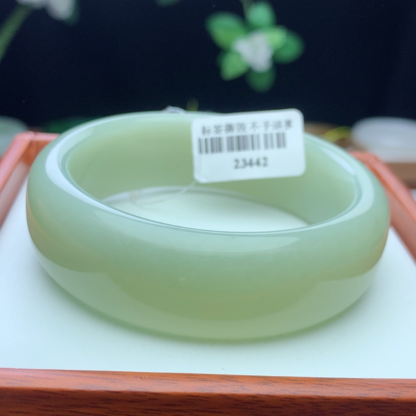 【闪购商品】和田玉手镯未镶嵌55 56