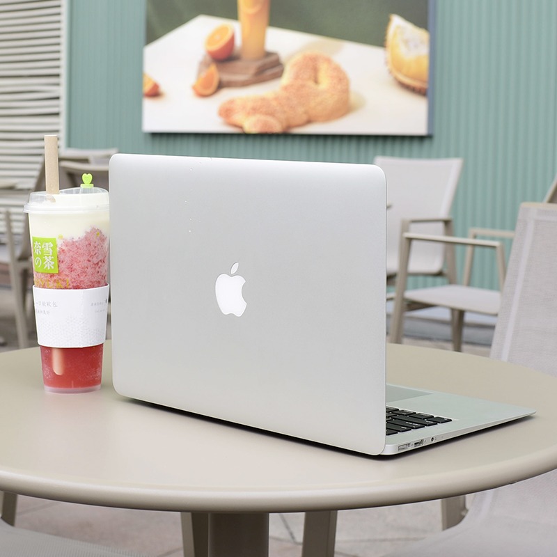 95新 Apple/苹果 11.6寸超薄笔记本电脑MacBookAir商务办公做表格