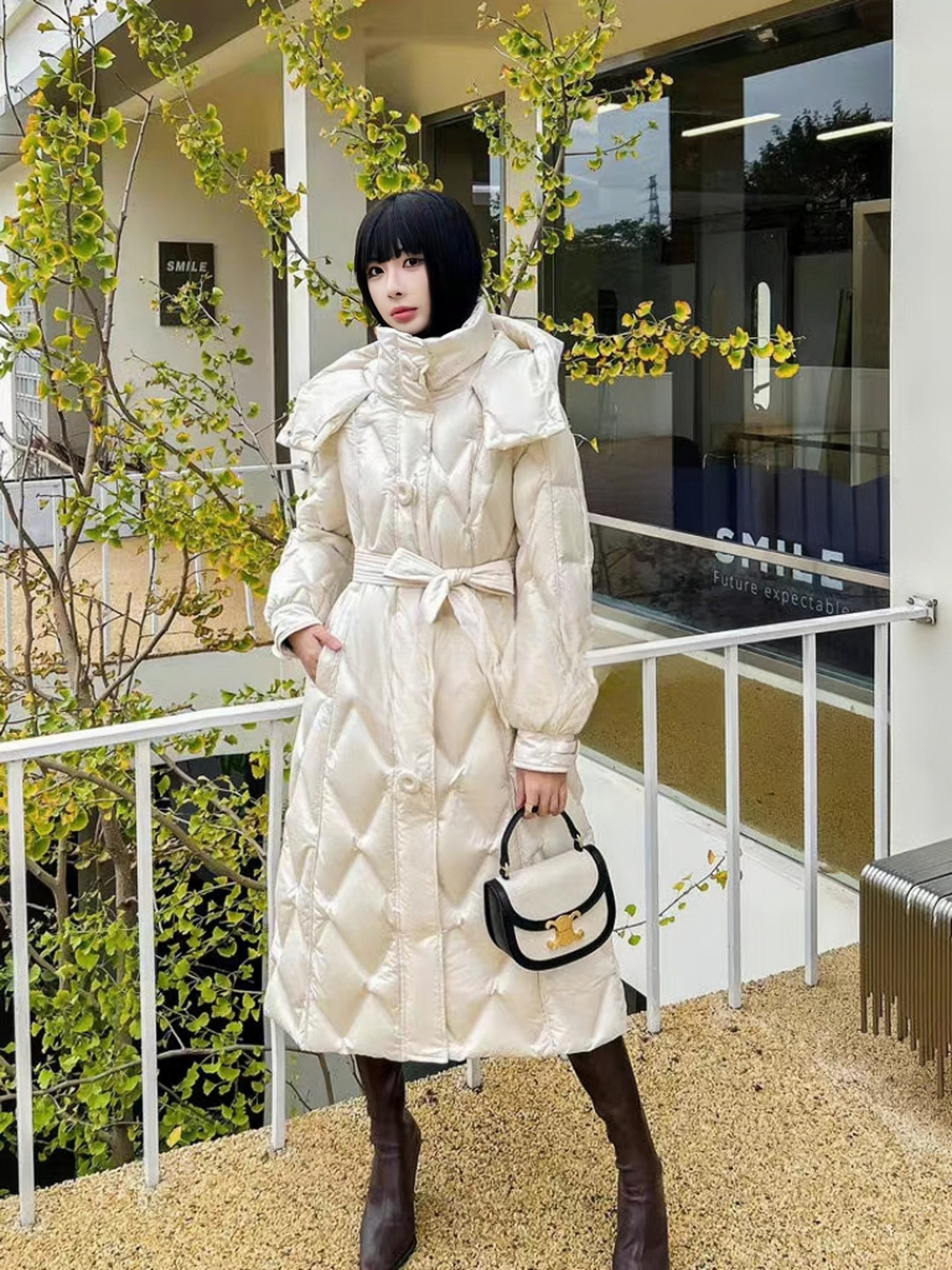 鹅绒服连帽时尚休闲黑色羽绒服女秋冬三八妇女节新款美式复古保暖