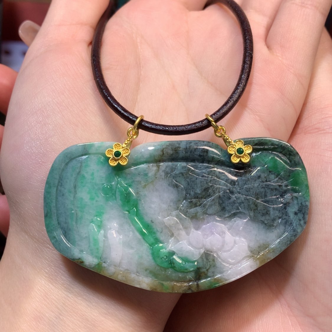 【闪购商品】翡翠颈饰未镶嵌