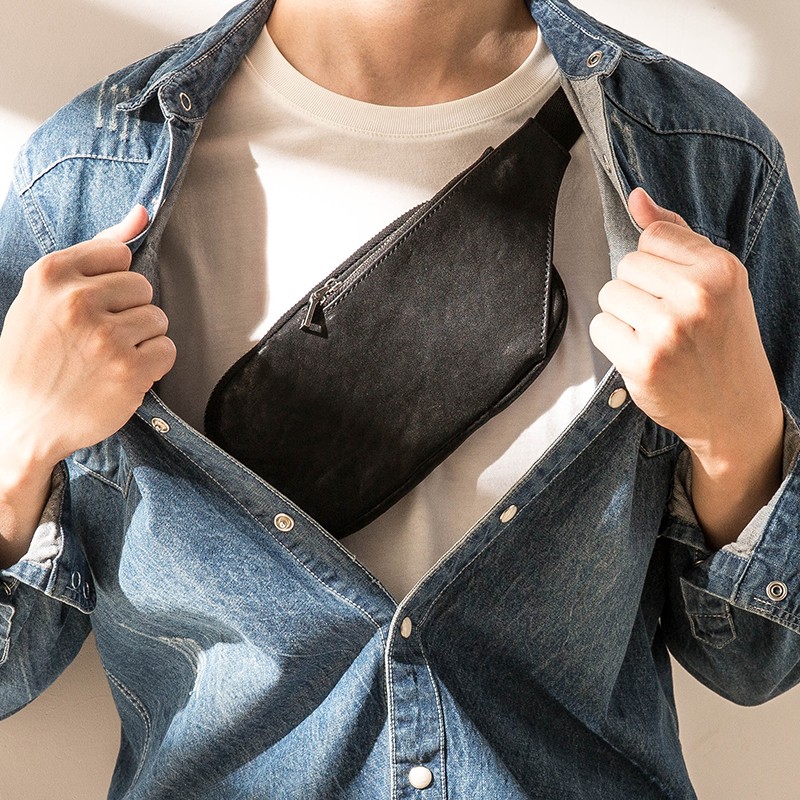 真皮潮牌男士胸包韩版超薄单肩包四季头层牛皮休闲超火斜挎小包女