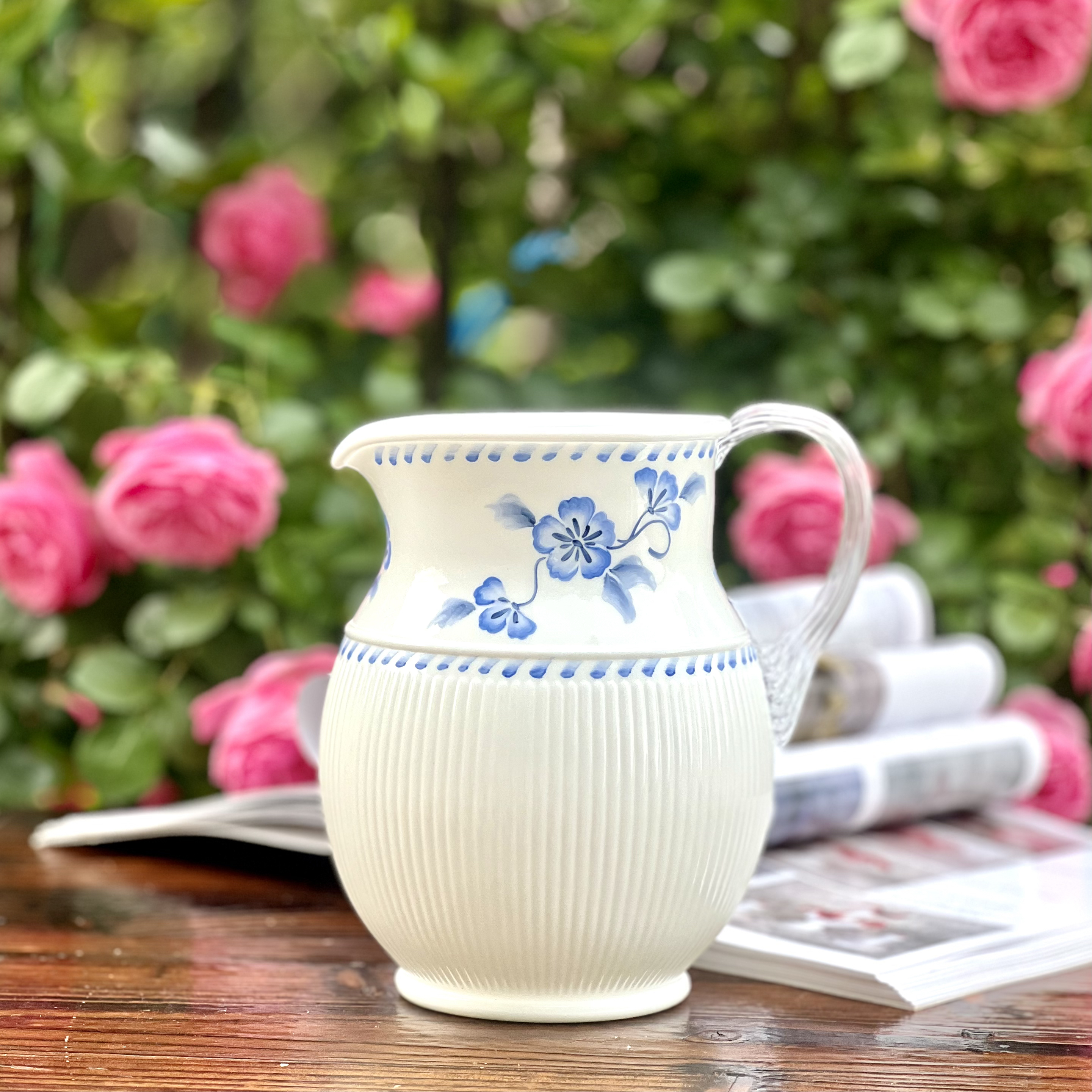 芬顿Fenton白色青花手绘投手花瓶