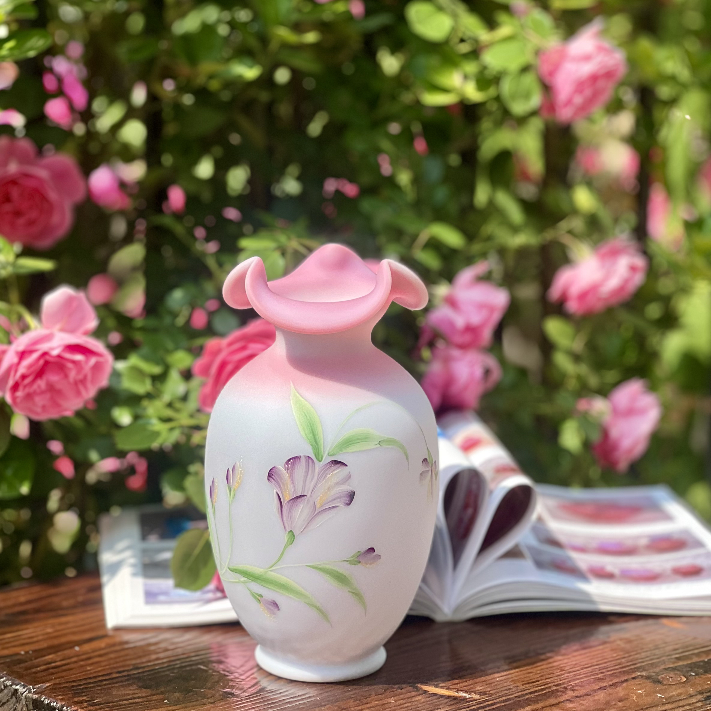 芬顿Fenton蓝缅手绘色彩花瓶 FD6342