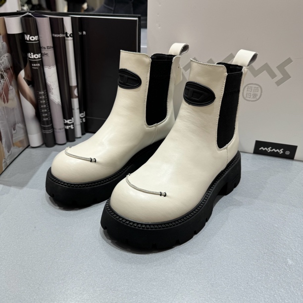 女鞋烟筒靴牛皮百搭