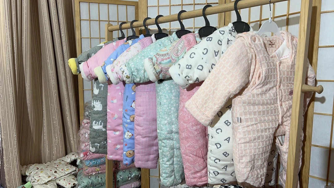 以直播间过款为主婴幼儿手工棉花衣