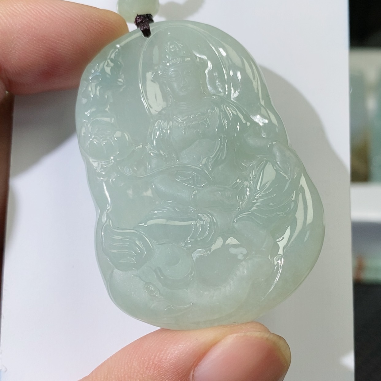 【闪购商品】翡翠颈饰未镶嵌王*