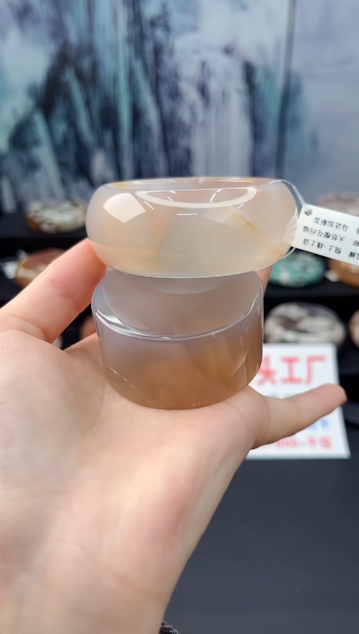【闪购商品】石英质玉手镯未镶嵌赠品镯心（圈口53