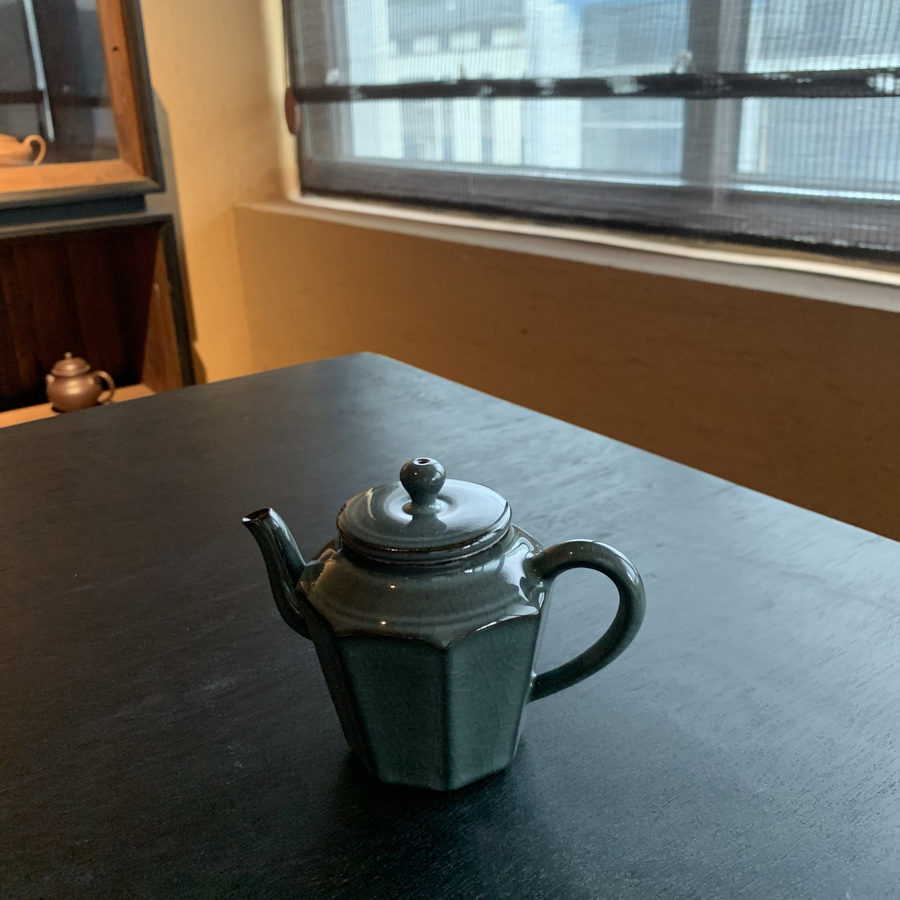 龙泉窑铁胎黑胎八方壶陶瓷茶壶青瓷茶具
