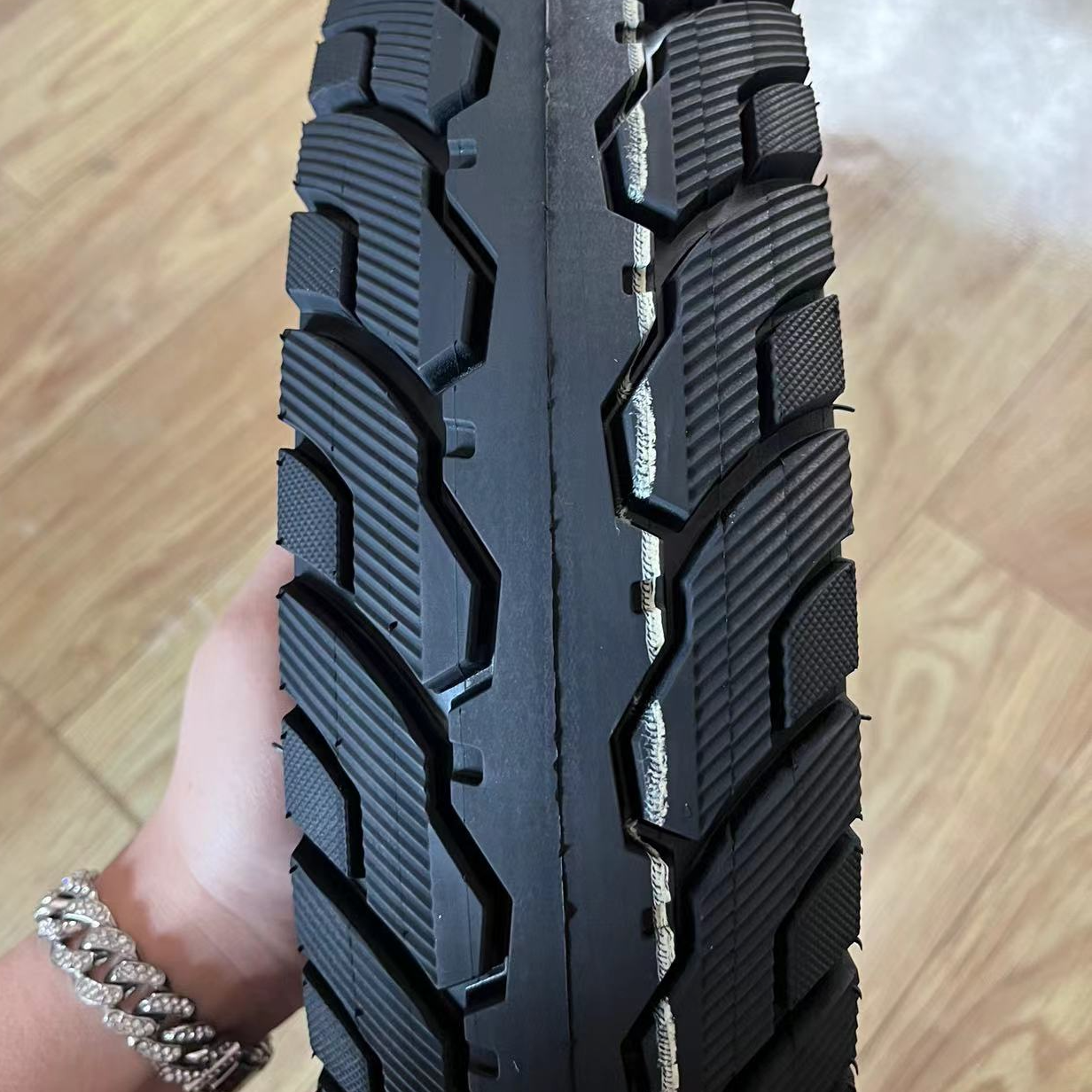 4条升级真空3.50-10建大鳄鱼统一电动车外胎骑行耐磨