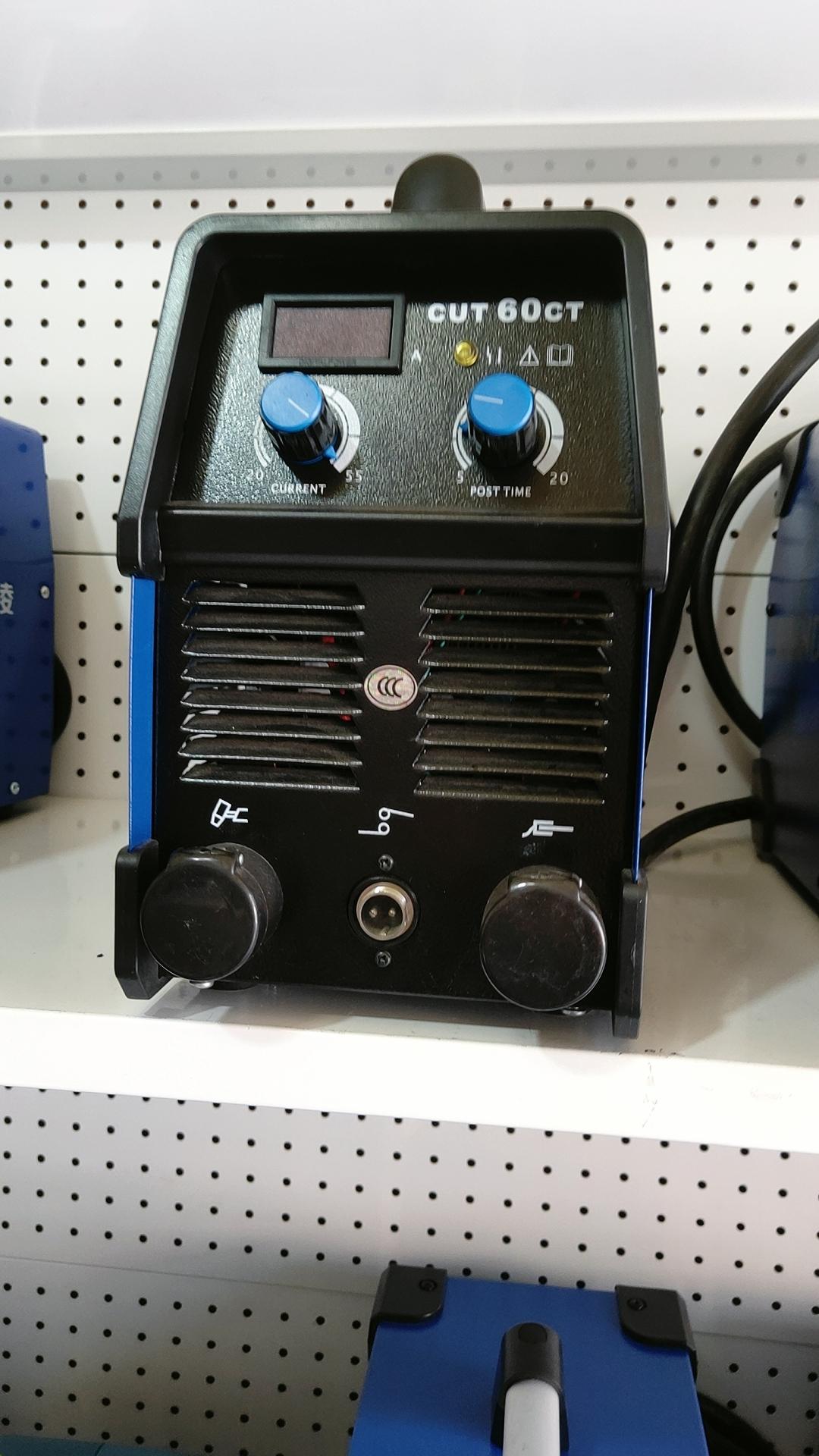 瑞凌CUT60CT等离子切割机220V.配5米割枪.地线.油水分离器