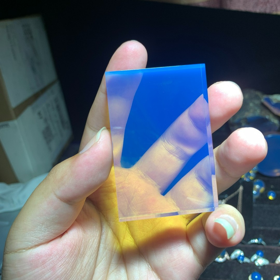 多米尼加蓝珀无事牌