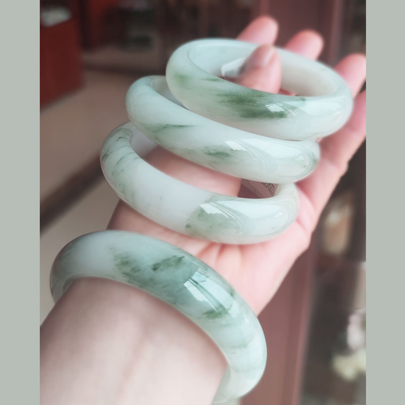 天然金丝玉天山翠手镯平安镯石英岩玉宽镯（多样性发货发一件）