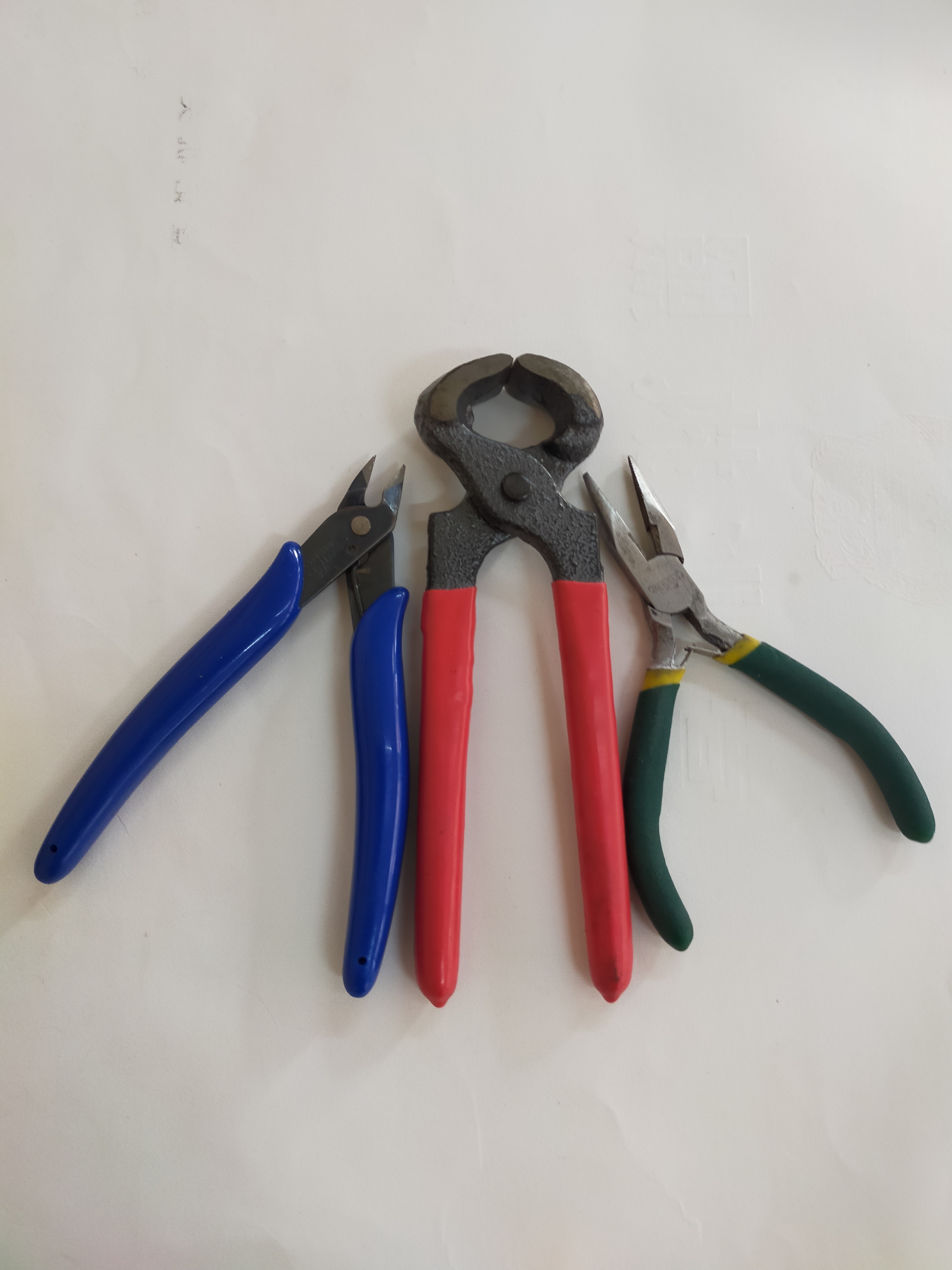 核桃钳剪线钳尖嘴钳工具套装