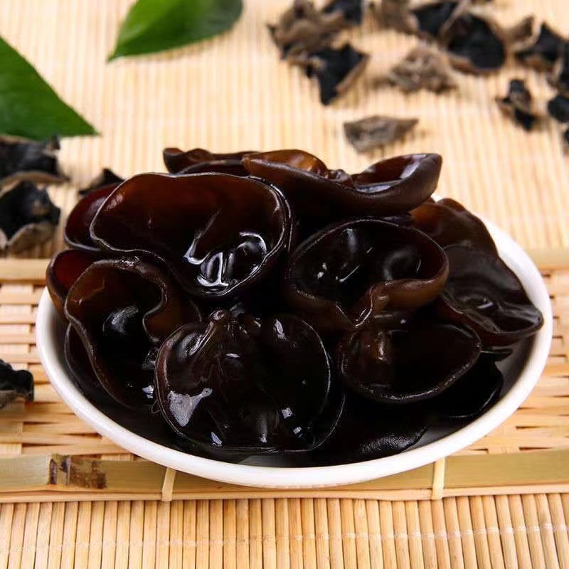 东北特产小碗秋木耳椴木桦木生长肉厚无根无砂口感佳炒肉晾晒营养