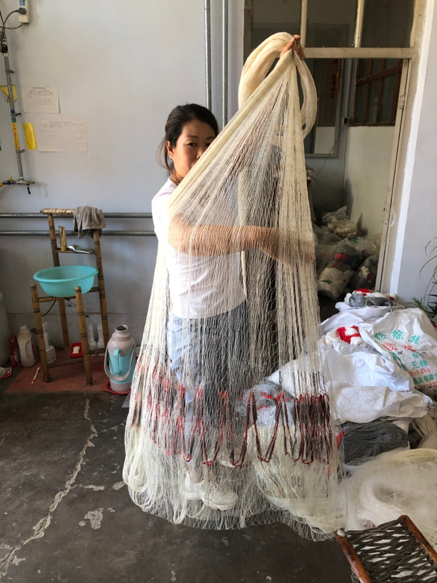 八遍大力马线，2指网眼，3.8到4米号高，直径6米，八斤，手工双扣，铅坠
