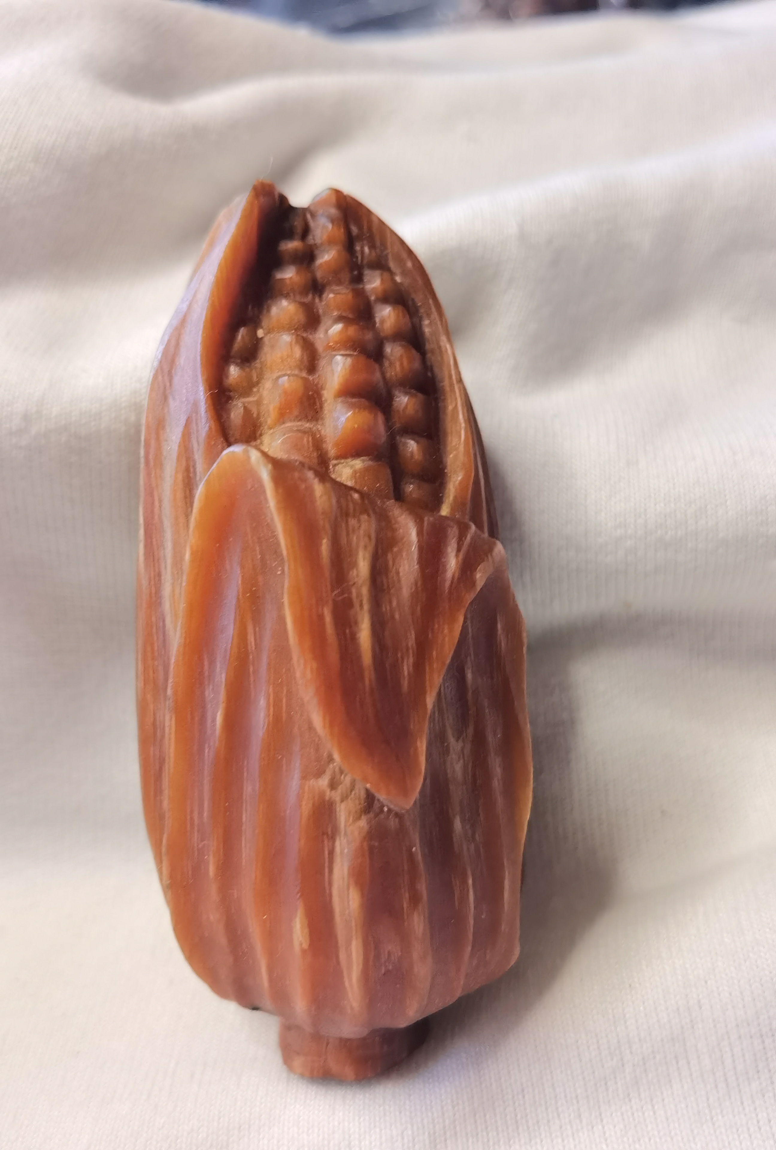 北沉香琥珀木手把玩件
