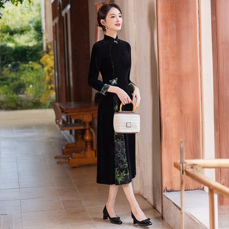 连衣裙2025春季新款改良旗袍裙子黑色奥黛妈妈金丝绒加厚气质复古
