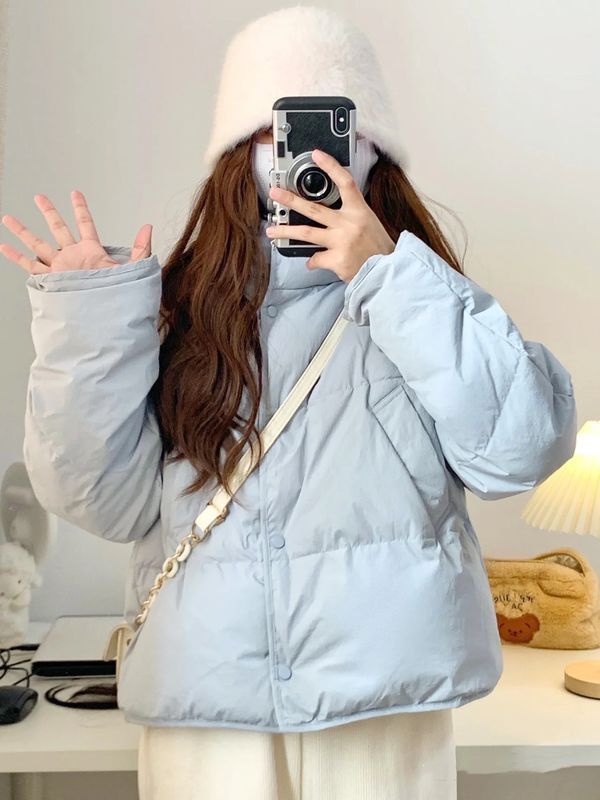 雅鹿奶蓝色羽绒服女短款2023年新款韩版小个子设计感白鸭绒面包服