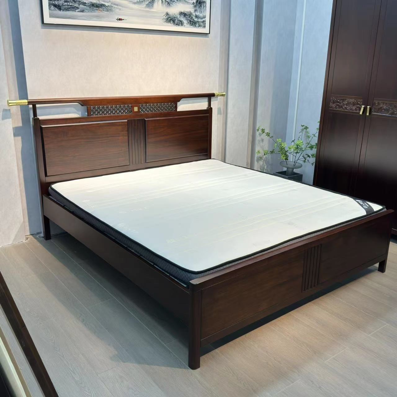 新中式乌金木全官帽主卧室婚床简约双人高箱大床乌金木新中式床