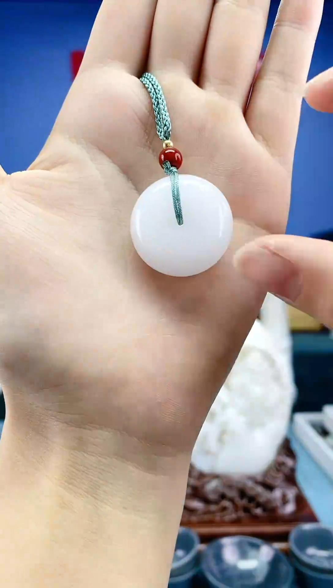 【闪购商品】透闪石质玉颈饰未镶嵌1