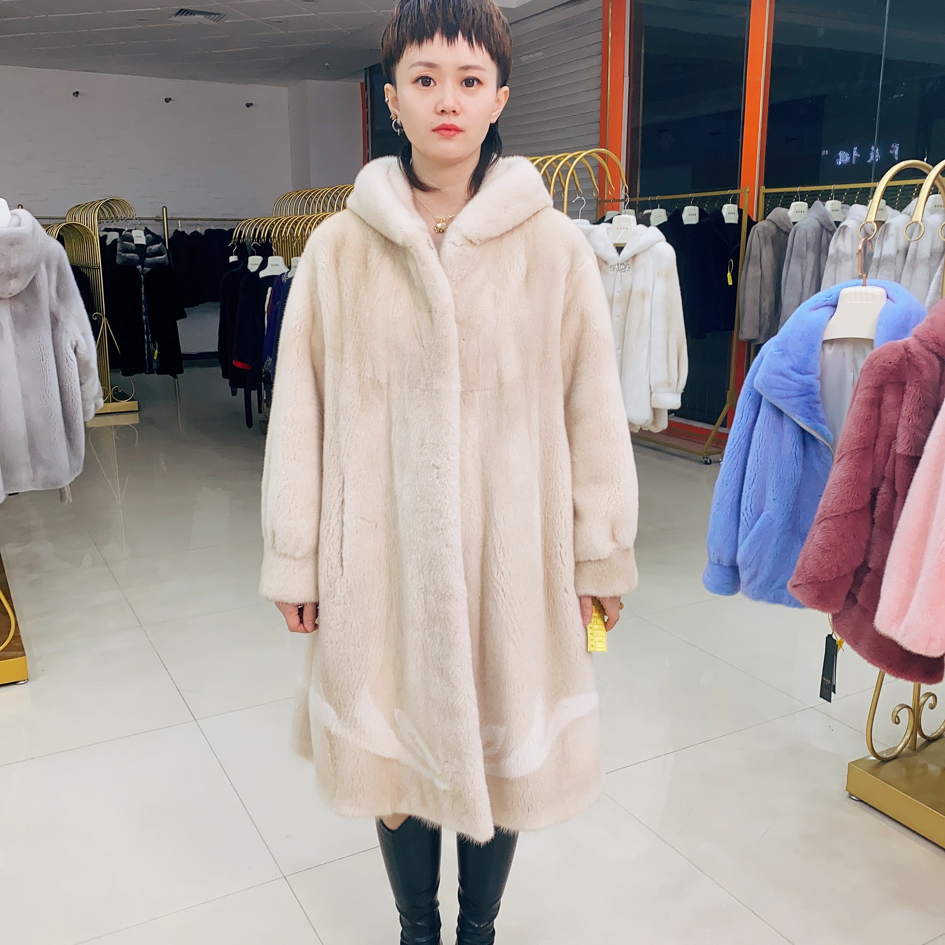 新款外套女米黄色连帽