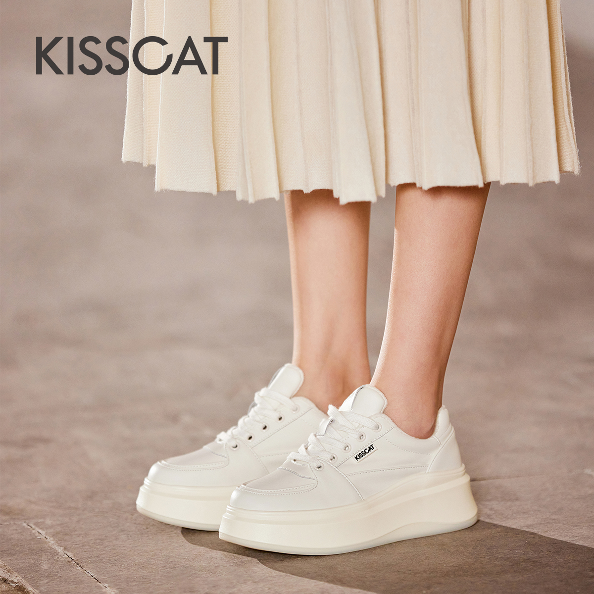 接吻猫新款厚底运动鞋经典饼干鞋KA53581-50