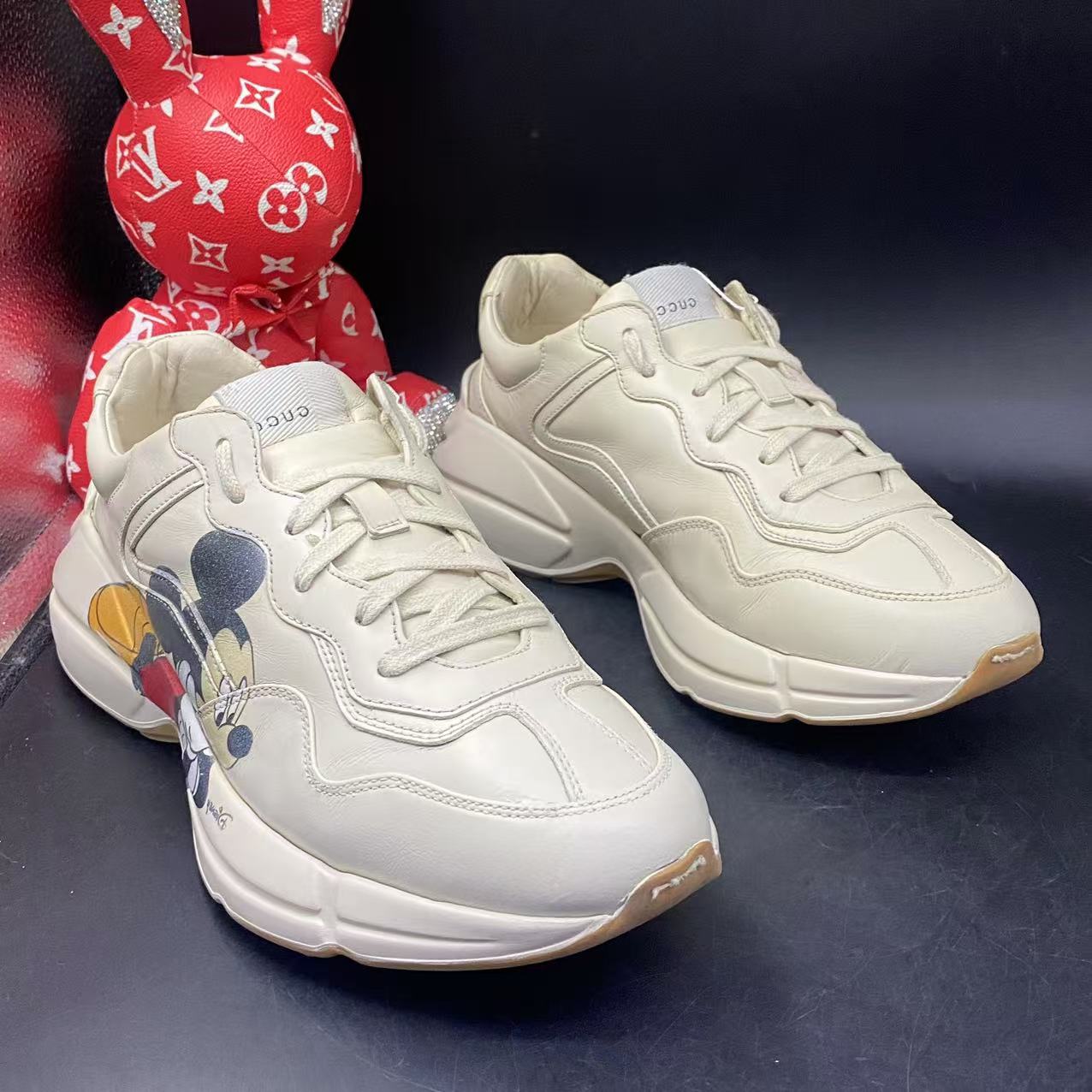 95新 GUCCI/古驰 【AO特惠】男士休闲米白色米奇老爹鞋40欧码gl203