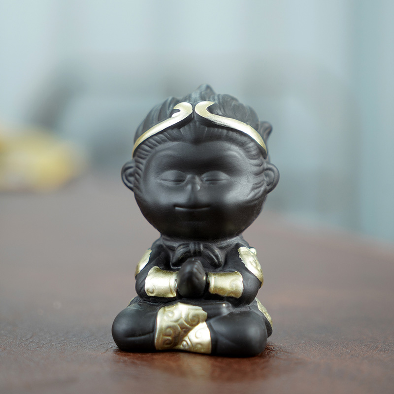 紫砂创意茶宠齐天大圣陶瓷孙悟空摆件精品可养茶玩茶具茶道零配