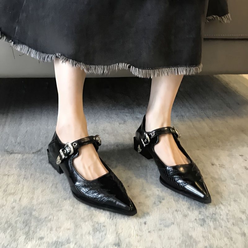 绝绝子~!尖头单鞋女2023新款秋款一字扣带浅口低跟鞋设计感小众