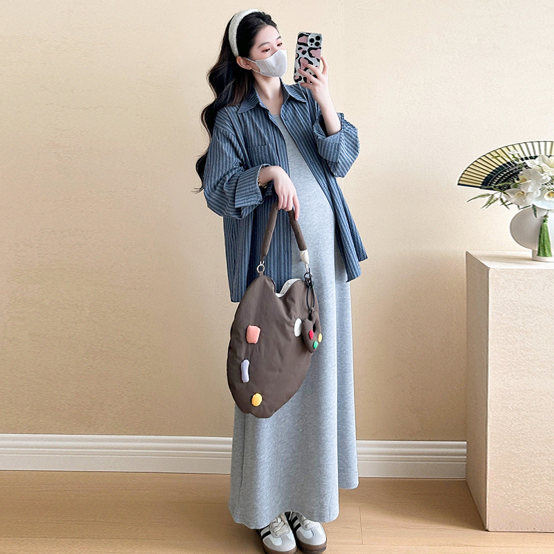 孕妇装2024早秋新品韩版时尚宽松背心裙+条纹衬衫中长款两件套