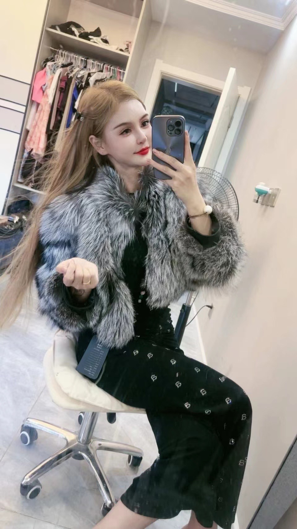 小郑服饰时尚外套女款