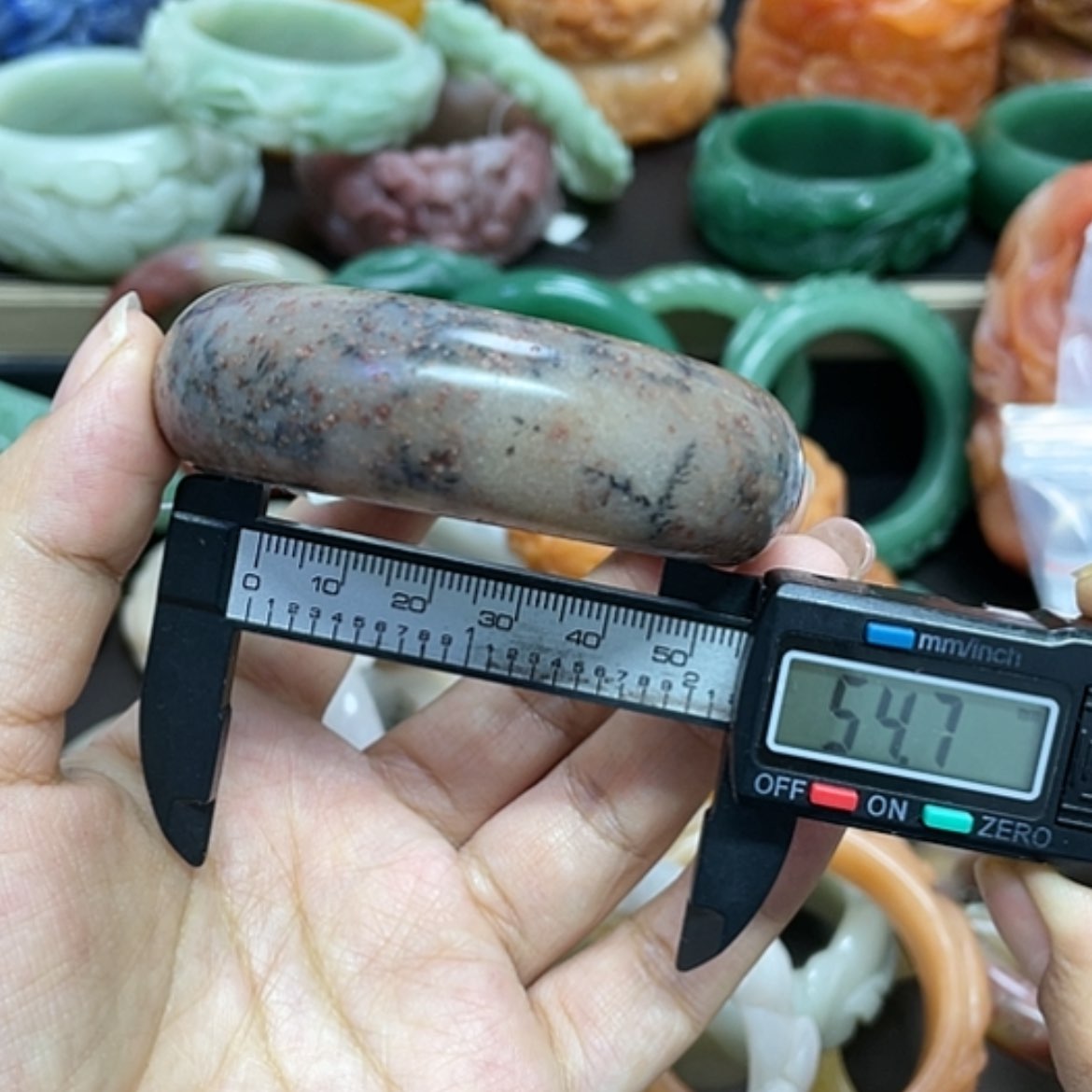 【闪购商品】石英质玉手镯未镶嵌