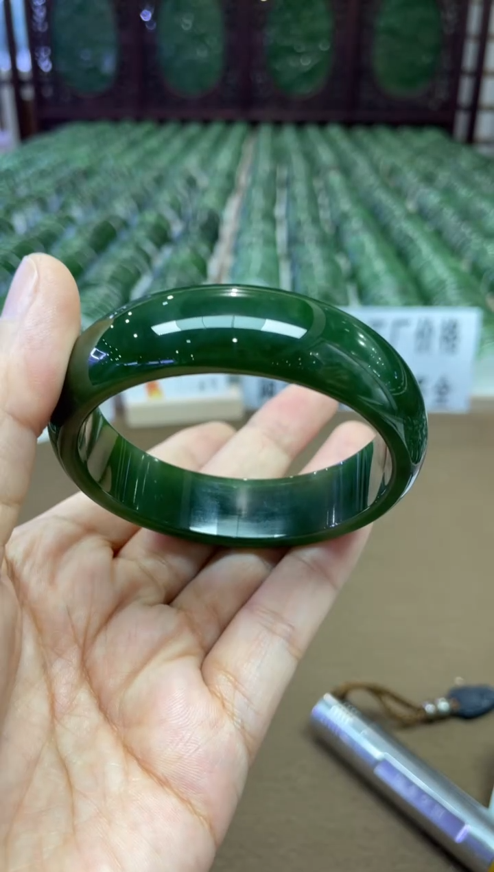 【闪购商品】和田玉（碧玉）手镯未镶嵌俄罗斯碧玉口径61
