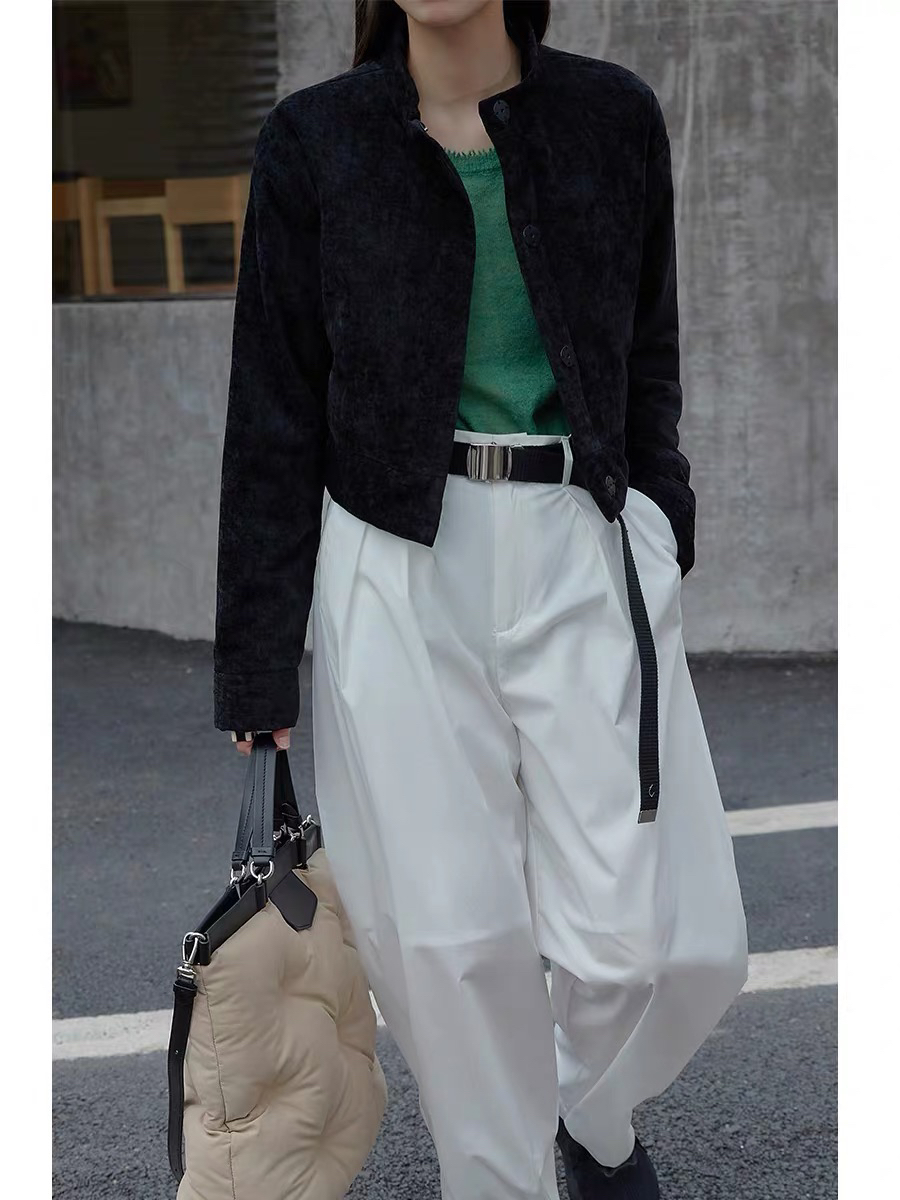 女装高品质服饰孤品尾货、抢拍、、付错、无编码统统随机发。