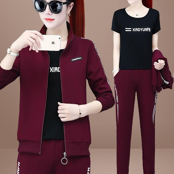 妈妈装中老年韩版休闲运动服套装女春秋季外套女潮大码女装三件套