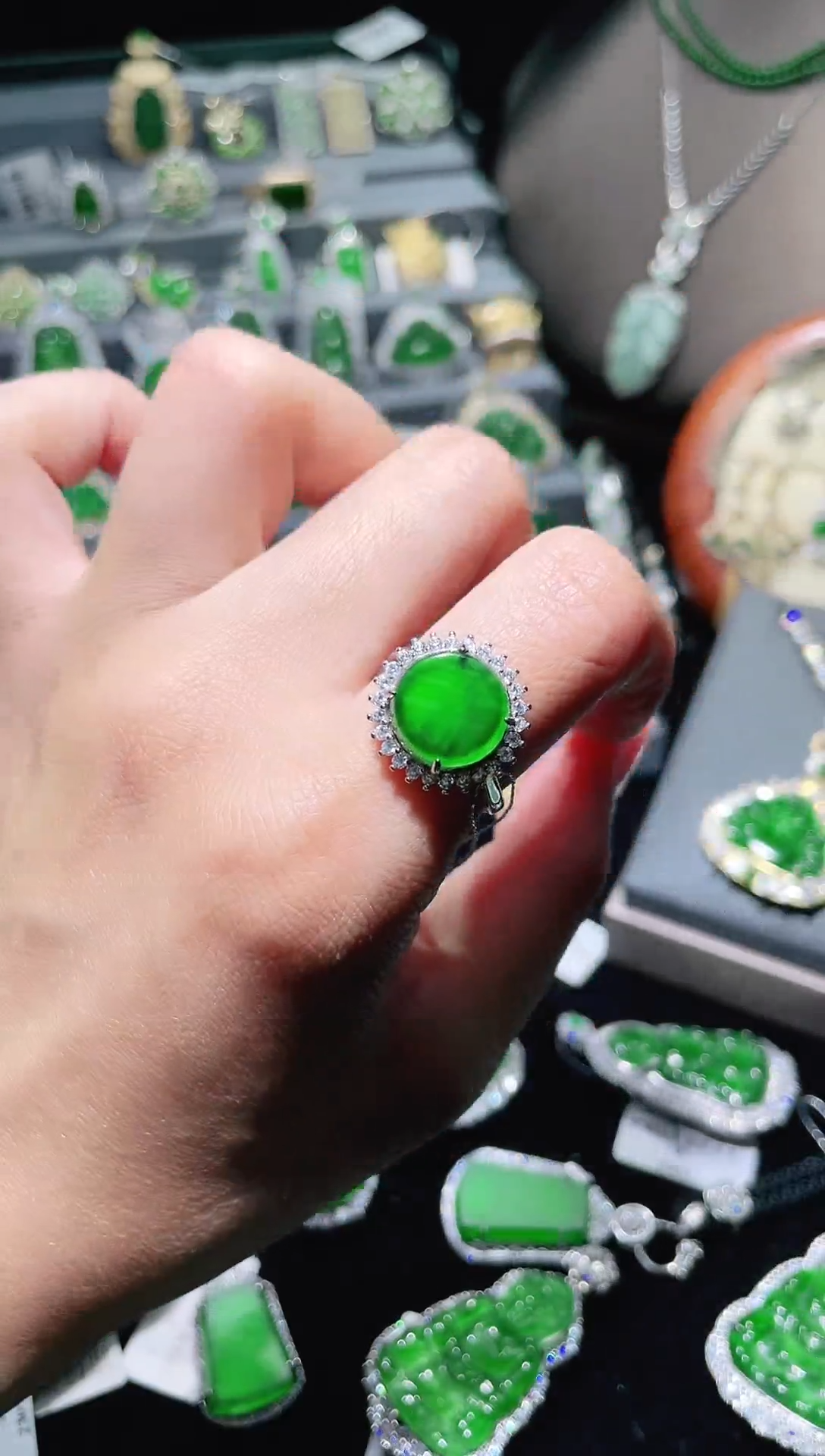 【闪购商品】翡翠戒指银S925镶嵌圆牌戒指