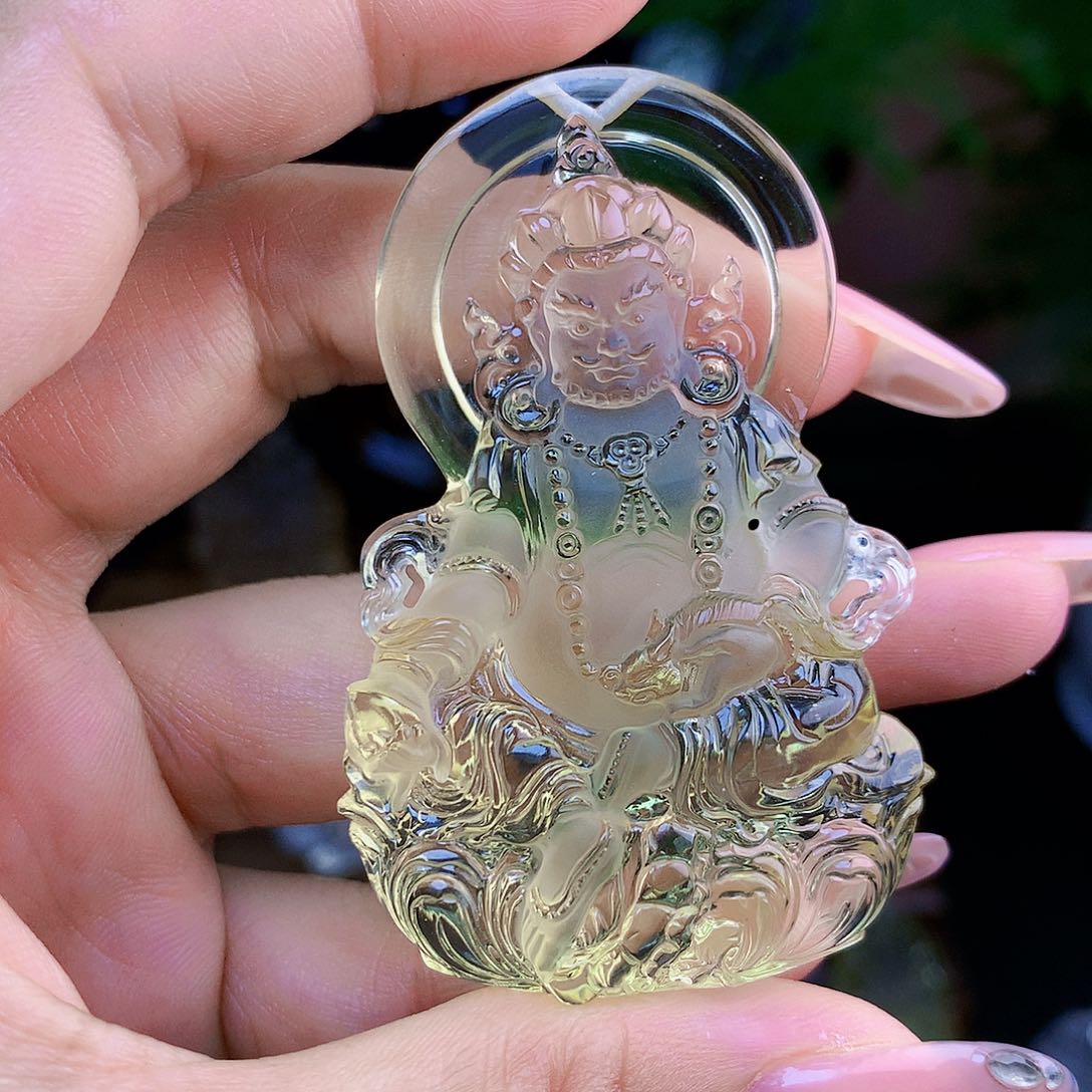 水晶颈饰未镶嵌承*明