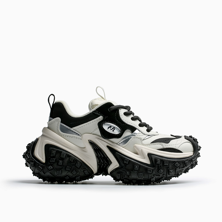 ins秋冬小众设计潮流厚底时尚老爹鞋女系带运动鞋休闲潮鞋白色