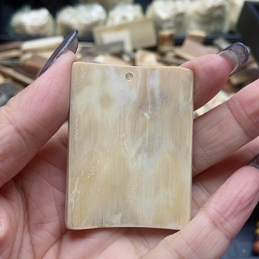 【闪购商品】猛犸根雕