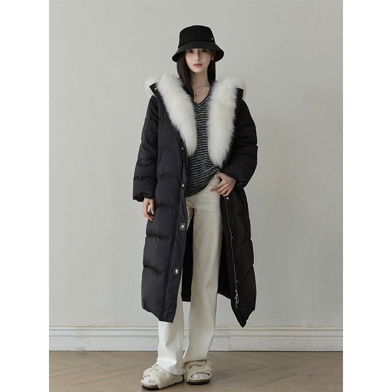 且可ChillCozy 凛冬 90白鸭绒&可拆卸狐狸领中长羽绒服
