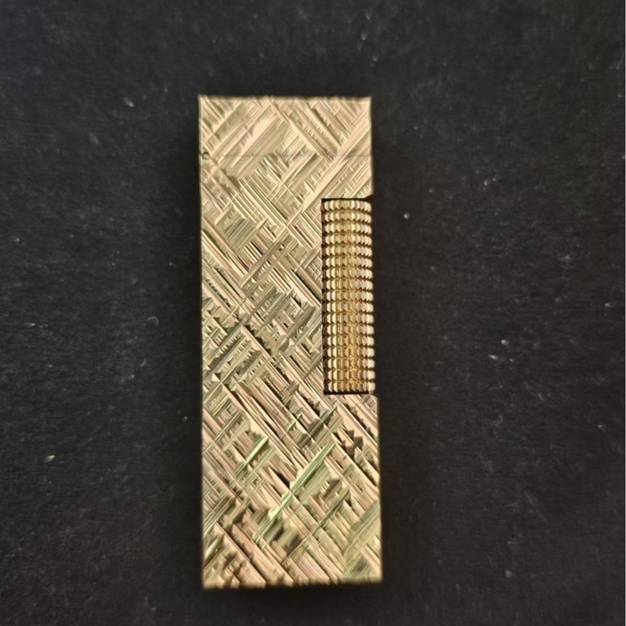 DXL金色锉刀纹充气打火机